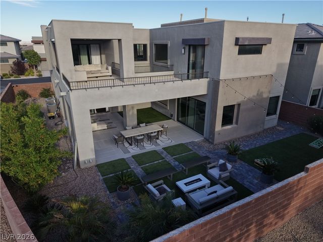 6135 Amber View Street, Las Vegas, NV 89135