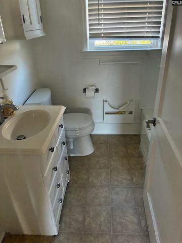 2637 Deloache Ave, Newberry, SC 29108