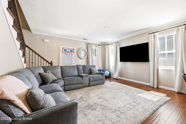 4207 Taylor Cove Ct, Louisville, KY 40220