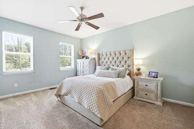 4207 Taylor Cove Ct, Louisville, KY 40220