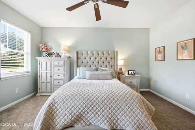 4207 Taylor Cove Ct, Louisville, KY 40220