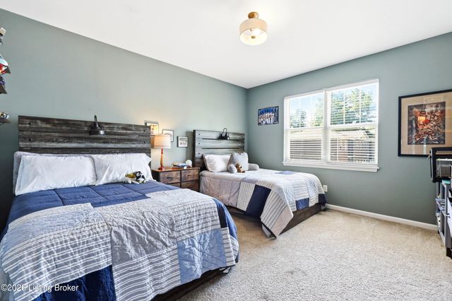 4207 Taylor Cove Ct, Louisville, KY 40220