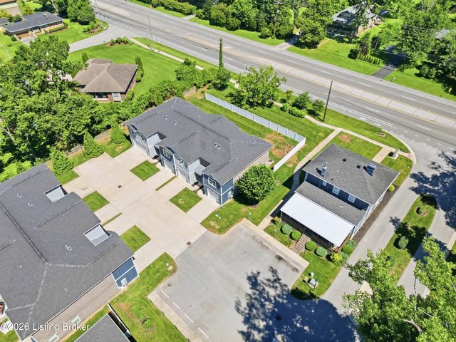 4207 Taylor Cove Ct, Louisville, KY 40220