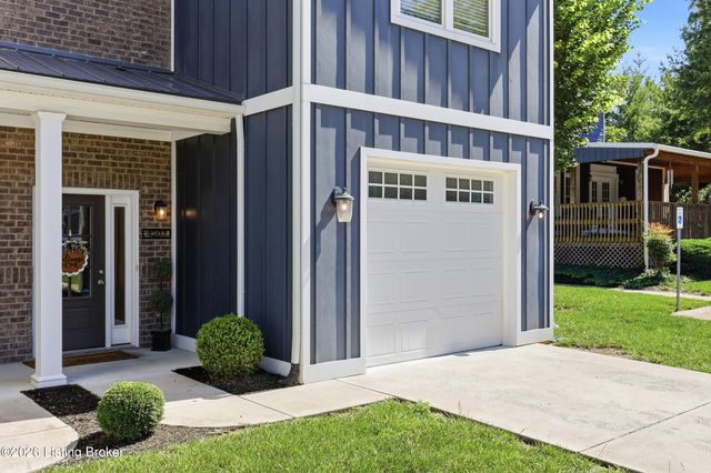 4207 Taylor Cove Ct, Louisville, KY 40220