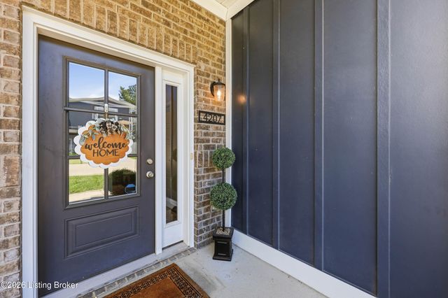 4207 Taylor Cove Ct, Louisville, KY 40220