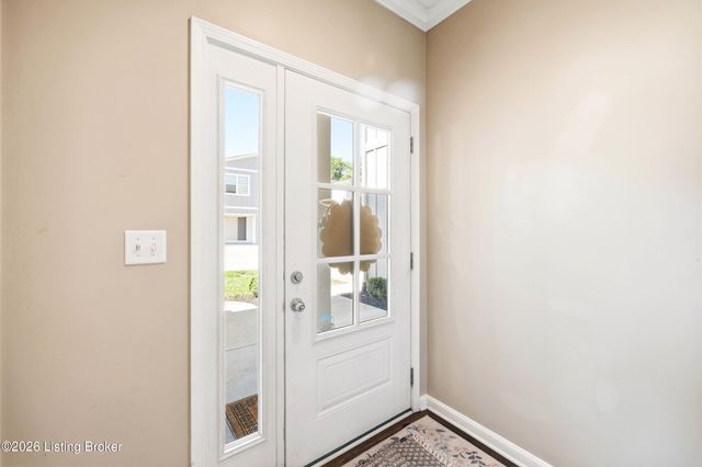 4207 Taylor Cove Ct, Louisville, KY 40220