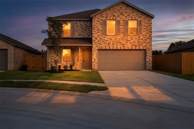 335 Ice Shore Trail, Dayton, TX 77535