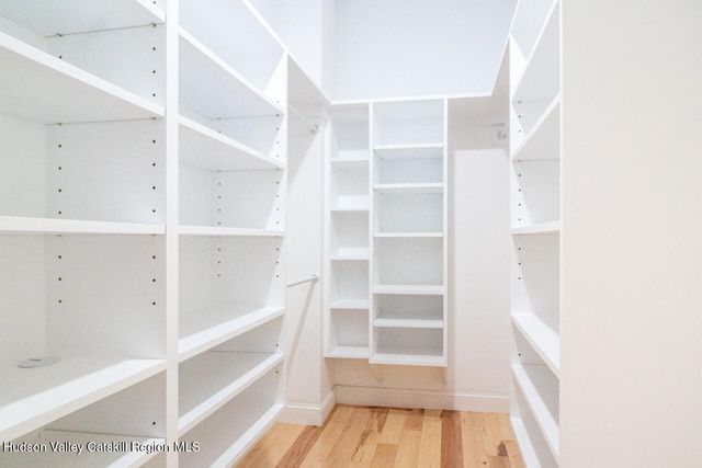 9 Iroquois Lane, Hurley, NY 12443