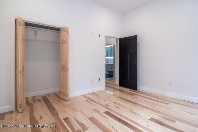 9 Iroquois Lane, Hurley, NY 12443