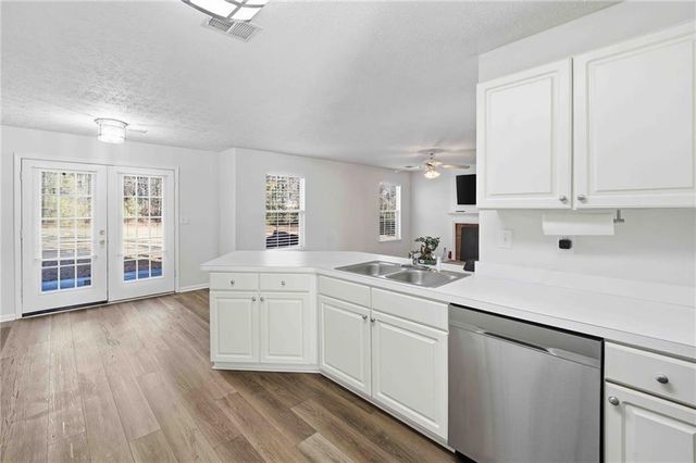 1356 Lamont SW Drive, Mableton, GA 30126