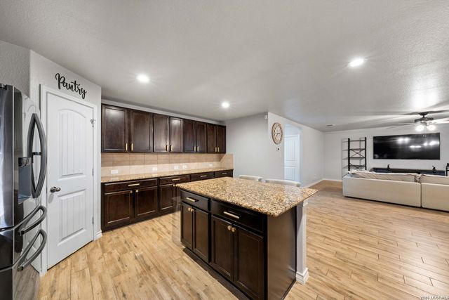 8015 Pandora Star, San Antonio, TX 78252
