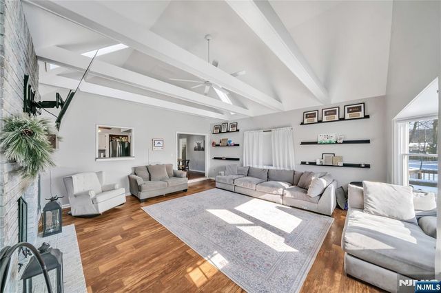 520 Riverview Road, Pompton Lakes, NJ 07442