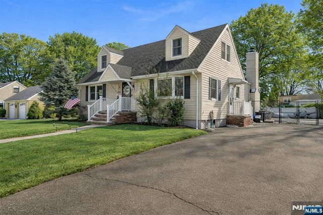 520 Riverview Road, Pompton Lakes, NJ 07442