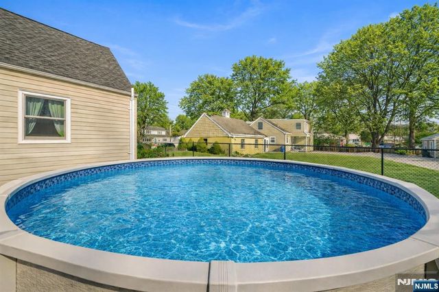 520 Riverview Road, Pompton Lakes, NJ 07442