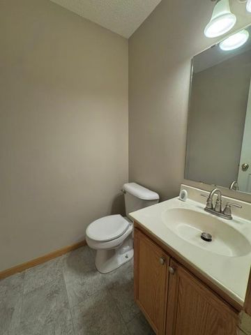 20583 Abbey Lane 148, Farmington, MN 55024