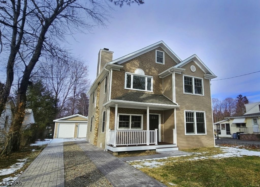 27 Forest Rd, Mount Olive Twp., NJ 07828