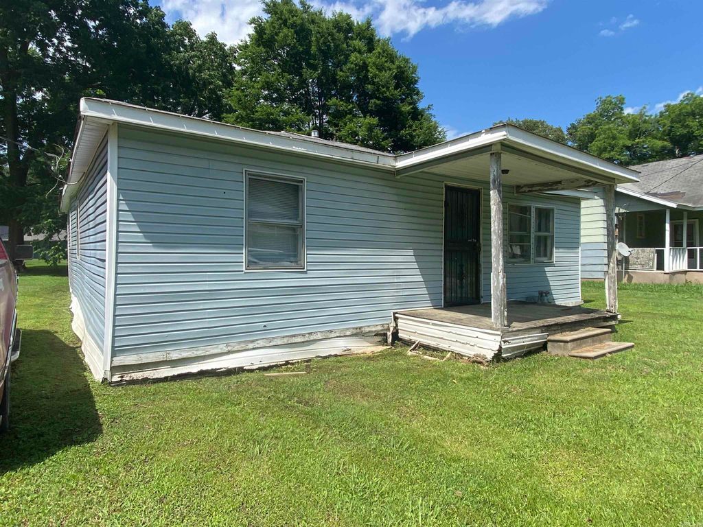 617 Walnut Street, Augusta, AR 72006