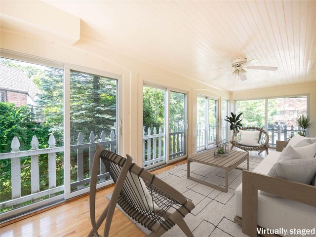 91 Pickwick Road, Manhasset, NY 11030