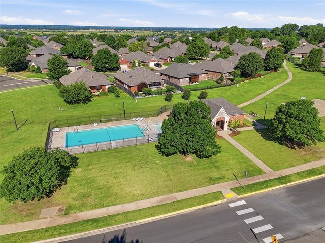 4112 Troon Street, Norman, OK 73072