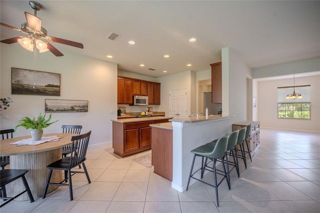 9876 SW 69TH LANE, Ocala, FL 34481
