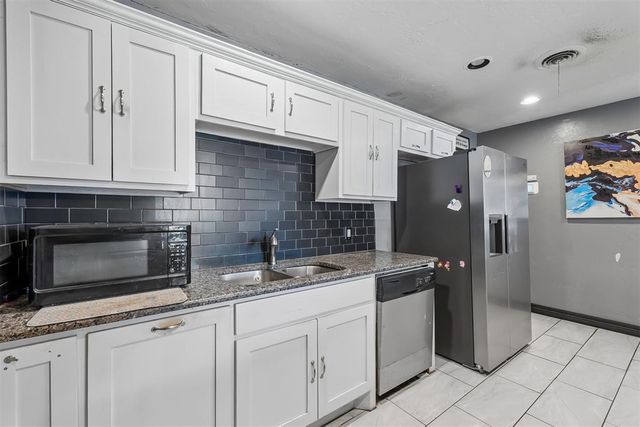 5413 NW 45th Street, Warr Acres, OK 73122
