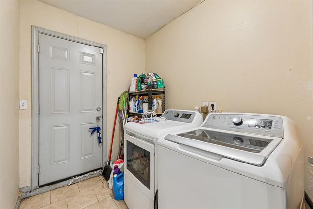 5413 NW 45th Street, Warr Acres, OK 73122