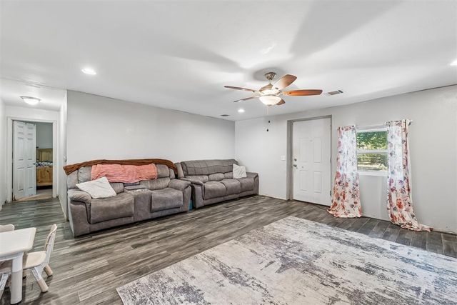 5413 NW 45th Street, Warr Acres, OK 73122
