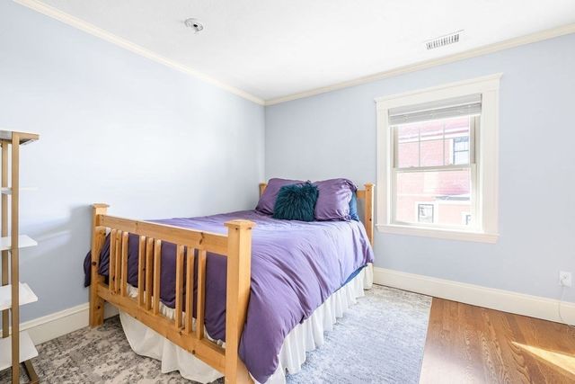 70 Clyde Street 2, Newton, MA 02460