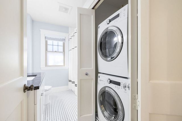 70 Clyde Street 2, Newton, MA 02460