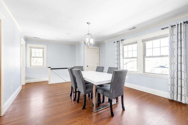 70 Clyde Street 2, Newton, MA 02460
