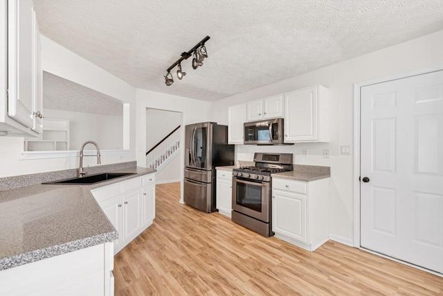 1186 Hawthorn Lane, Grayson, GA 30017