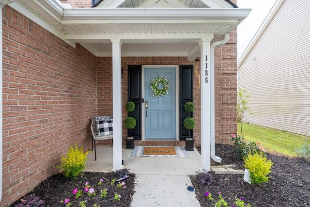 1186 Hawthorn Lane, Grayson, GA 30017