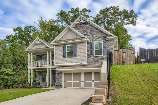 2070 Woodmont Drive, Douglasville, GA 30135