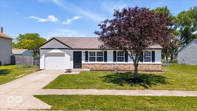 10210 Lone Wolf Drive, Indianapolis, IN 46235
