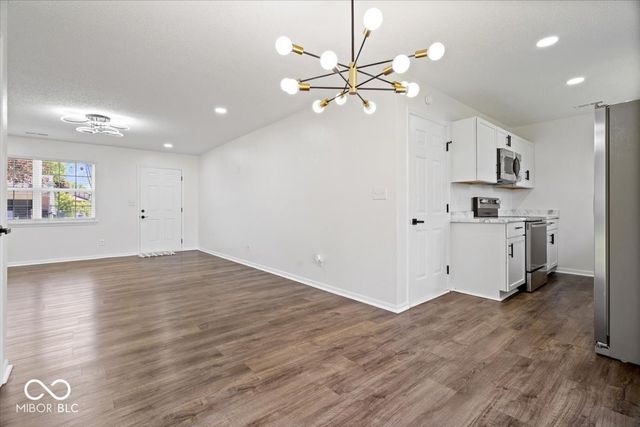 10210 Lone Wolf Drive, Indianapolis, IN 46235