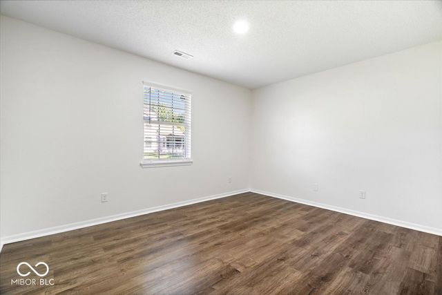 10210 Lone Wolf Drive, Indianapolis, IN 46235