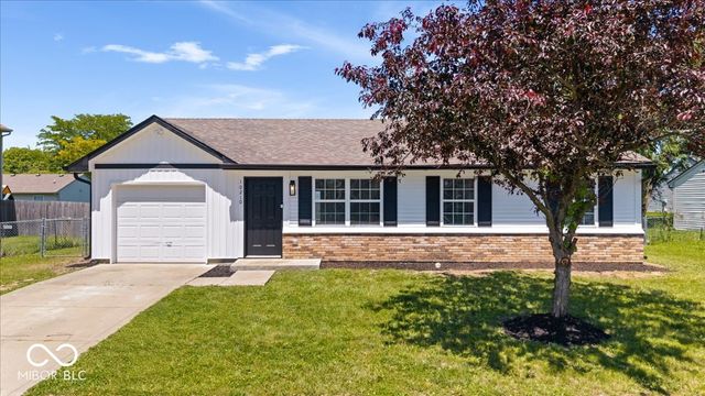 10210 Lone Wolf Drive, Indianapolis, IN 46235