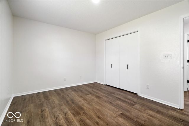 10210 Lone Wolf Drive, Indianapolis, IN 46235