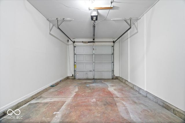 10210 Lone Wolf Drive, Indianapolis, IN 46235