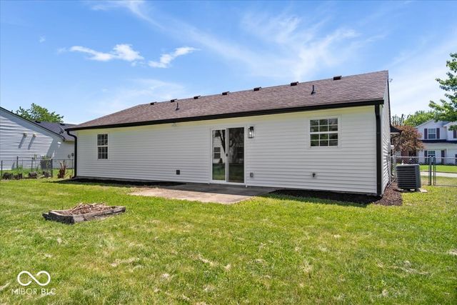 10210 Lone Wolf Drive, Indianapolis, IN 46235
