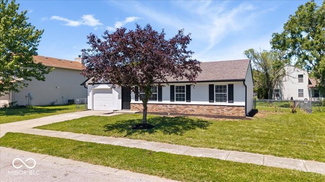 10210 Lone Wolf Drive, Indianapolis, IN 46235