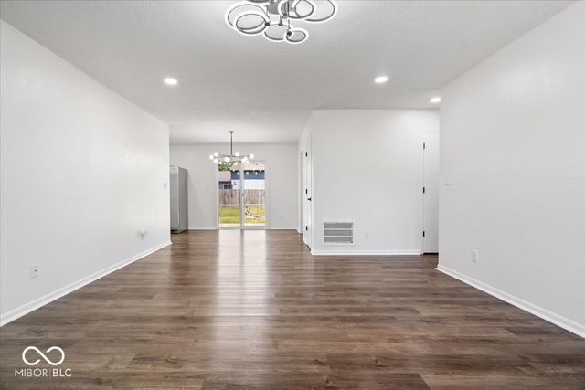 10210 Lone Wolf Drive, Indianapolis, IN 46235