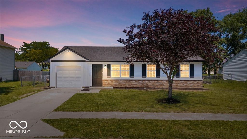 10210 Lone Wolf Drive, Indianapolis, IN 46235