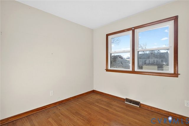 22 S Grove Ave, Highland Springs, VA 23075