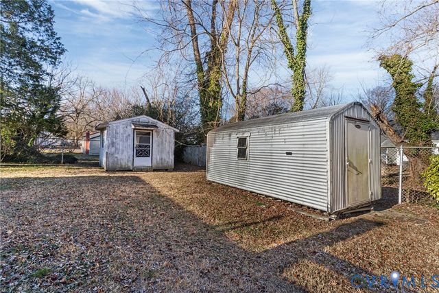 22 S Grove Ave, Highland Springs, VA 23075