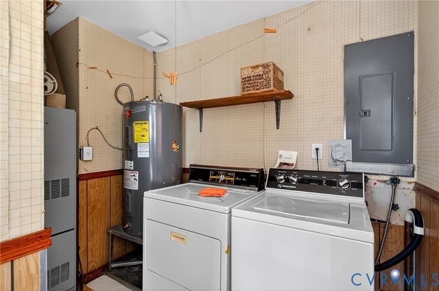 22 S Grove Ave, Highland Springs, VA 23075