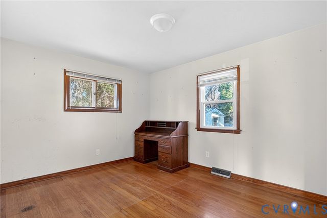 22 S Grove Ave, Highland Springs, VA 23075