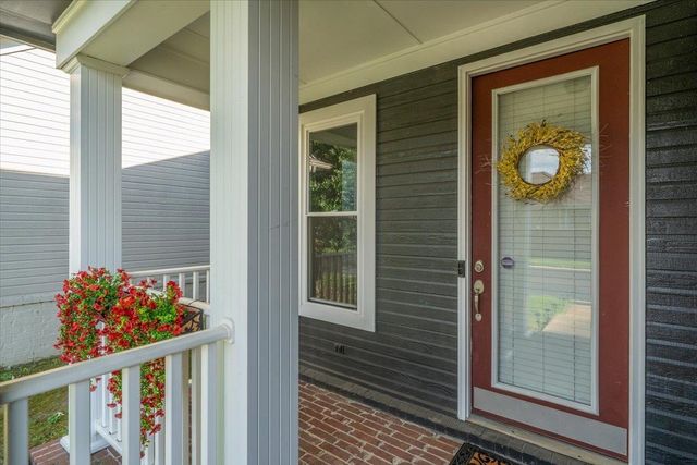 239 ISLAND VILLAGE DR, Memphis, TN 38103