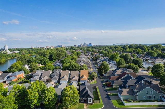239 ISLAND VILLAGE DR, Memphis, TN 38103