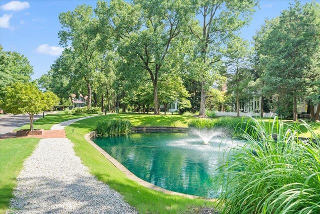 239 ISLAND VILLAGE DR, Memphis, TN 38103